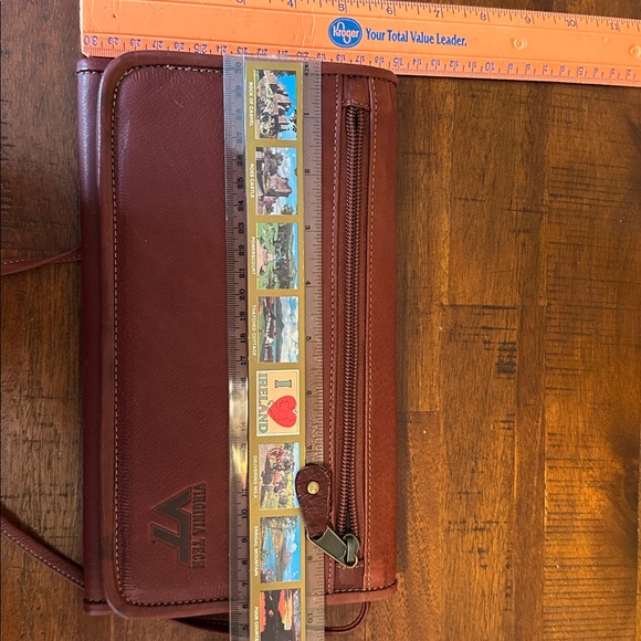 Virginia Tech ๐งก HOKIES โฅ๏ธ purse with removable strap - Picture 16 of 17